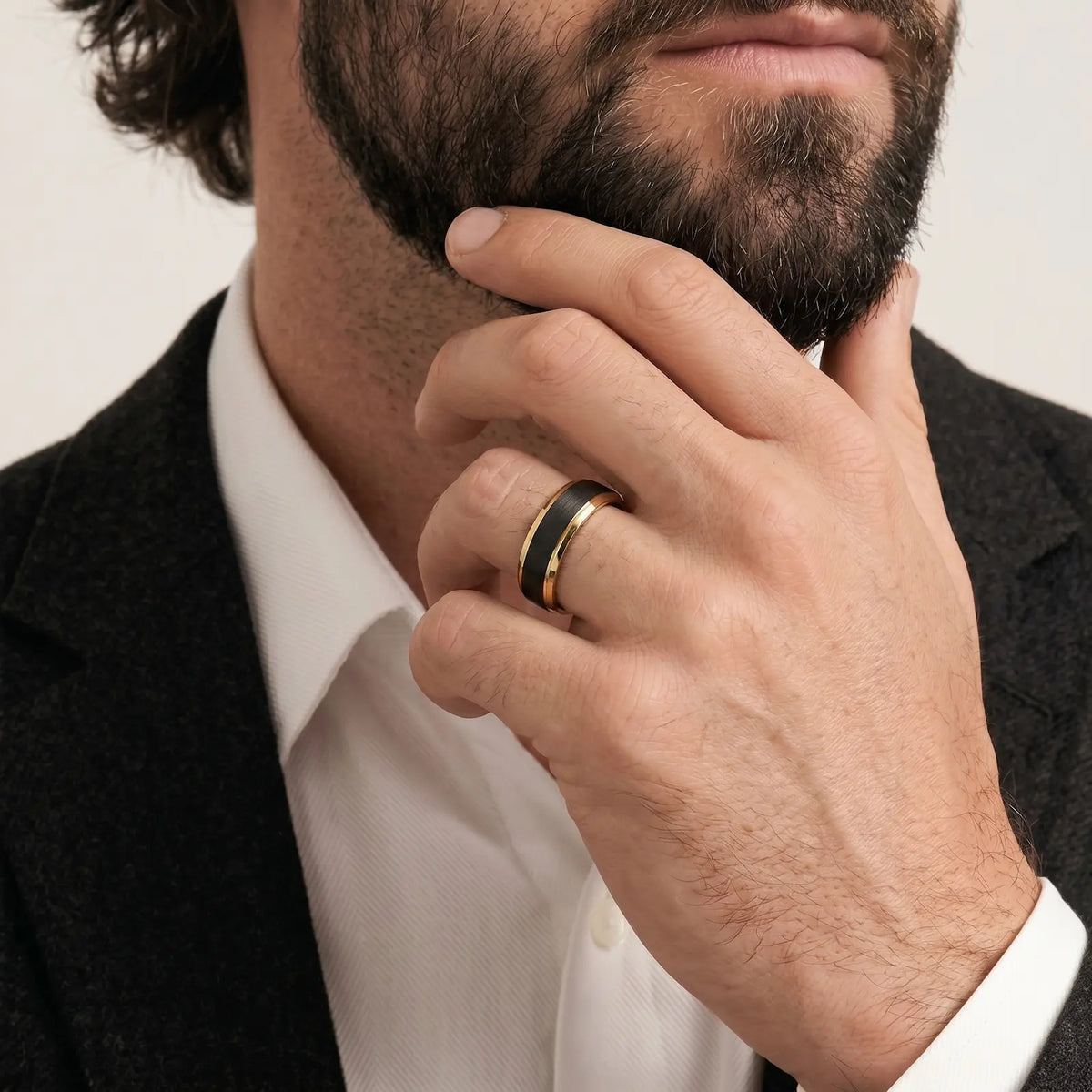 Men's 9ct Yellow Gold & Carbon Fibre Wedding Ring