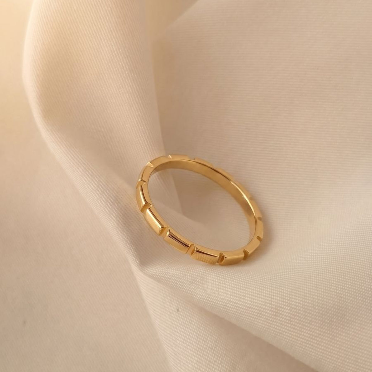 9ct Yellow Gold Brick Design Ladies Wedding Ring