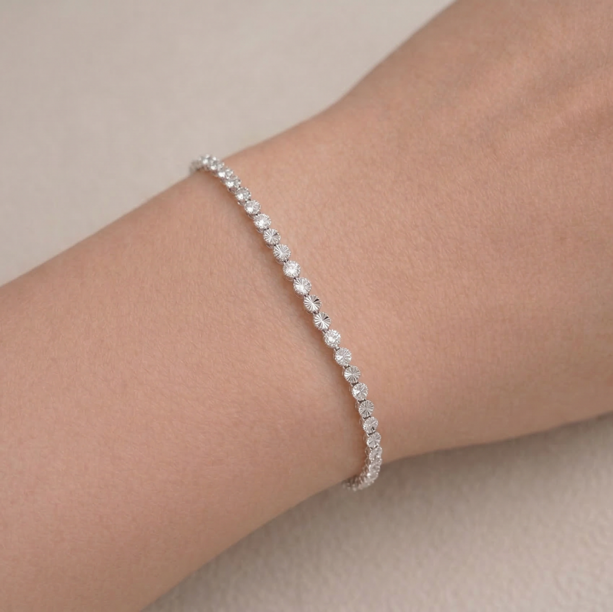9ct White Gold 1.00ct Diamond Tennis Bracelet