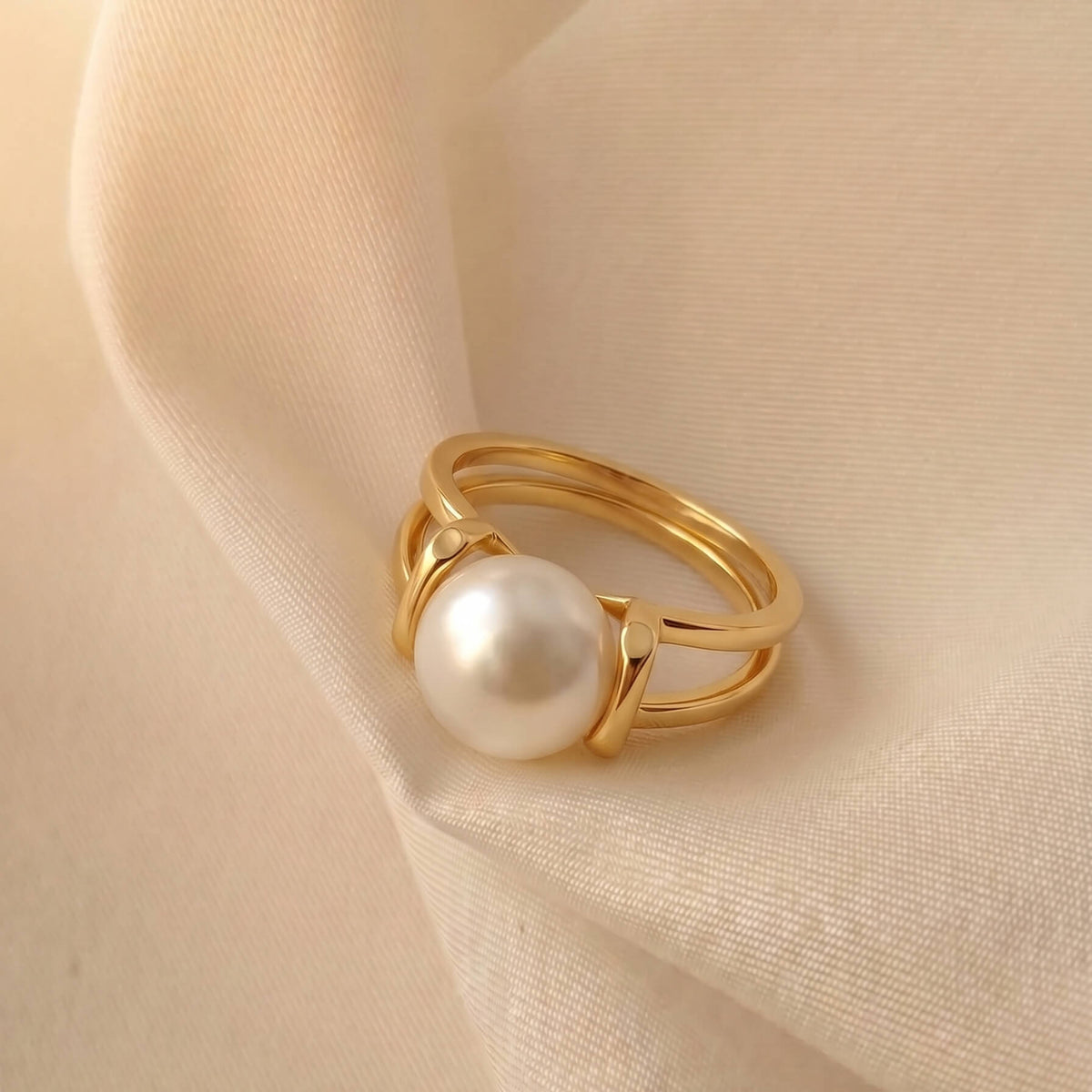 9ct Yellow Gold White Edison Pearl Ring