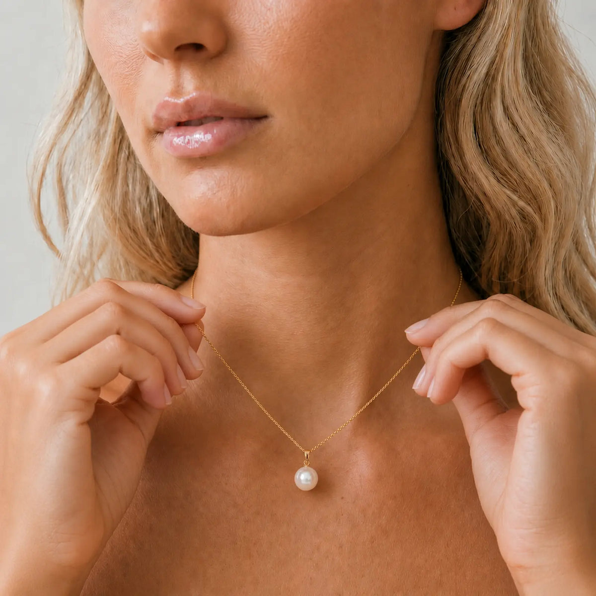 9ct Yellow Gold Freshwater Pearl Pendant