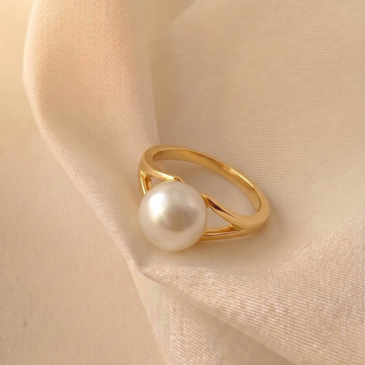 9ct Yellow Gold Freshwater Pearl Ring