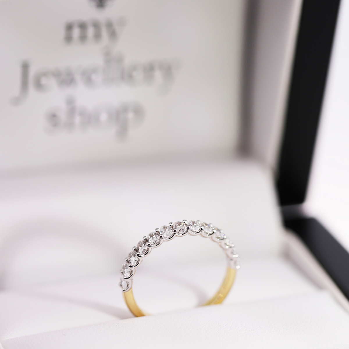 The Tess | 0.91ct Oval Lab Grown Diamond Wedding Ring