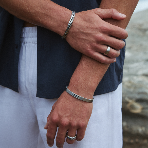 Najo Stryke Men's Steel Bangle - alternate view