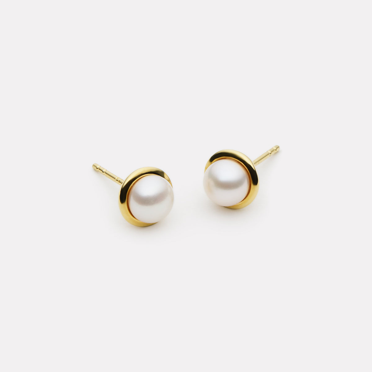 Najo Moonbeam Pearl Stud Earrings