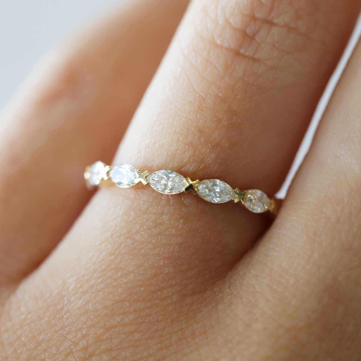 18ct Yellow Gold Marquise Wedding Ring