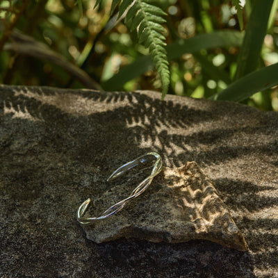 Najo Belle Hinged Bracelet - alternate