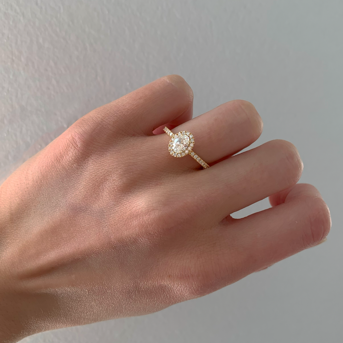 The Louisa | 0.84ct Oval Lab Grown Diamond Engagement Ring
