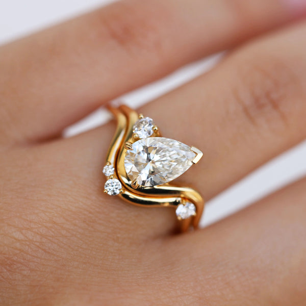 0.13ct Curved Lab Grown Diamond Wedding Ring - alternate view