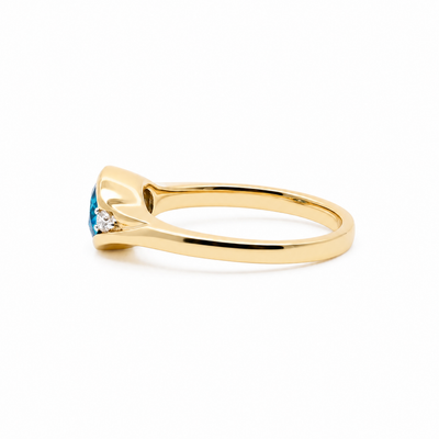9ct Yellow Gold London Blue Topaz & Lab Grown Diamond Ring - alternate