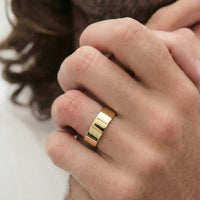 9ct Yellow Gold Mens Wedding Ring