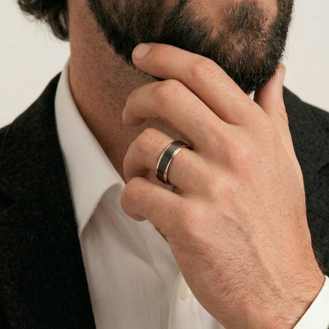 Men's 9ct Rose Gold & Carbon Fibre Wedding Ring - alternate view