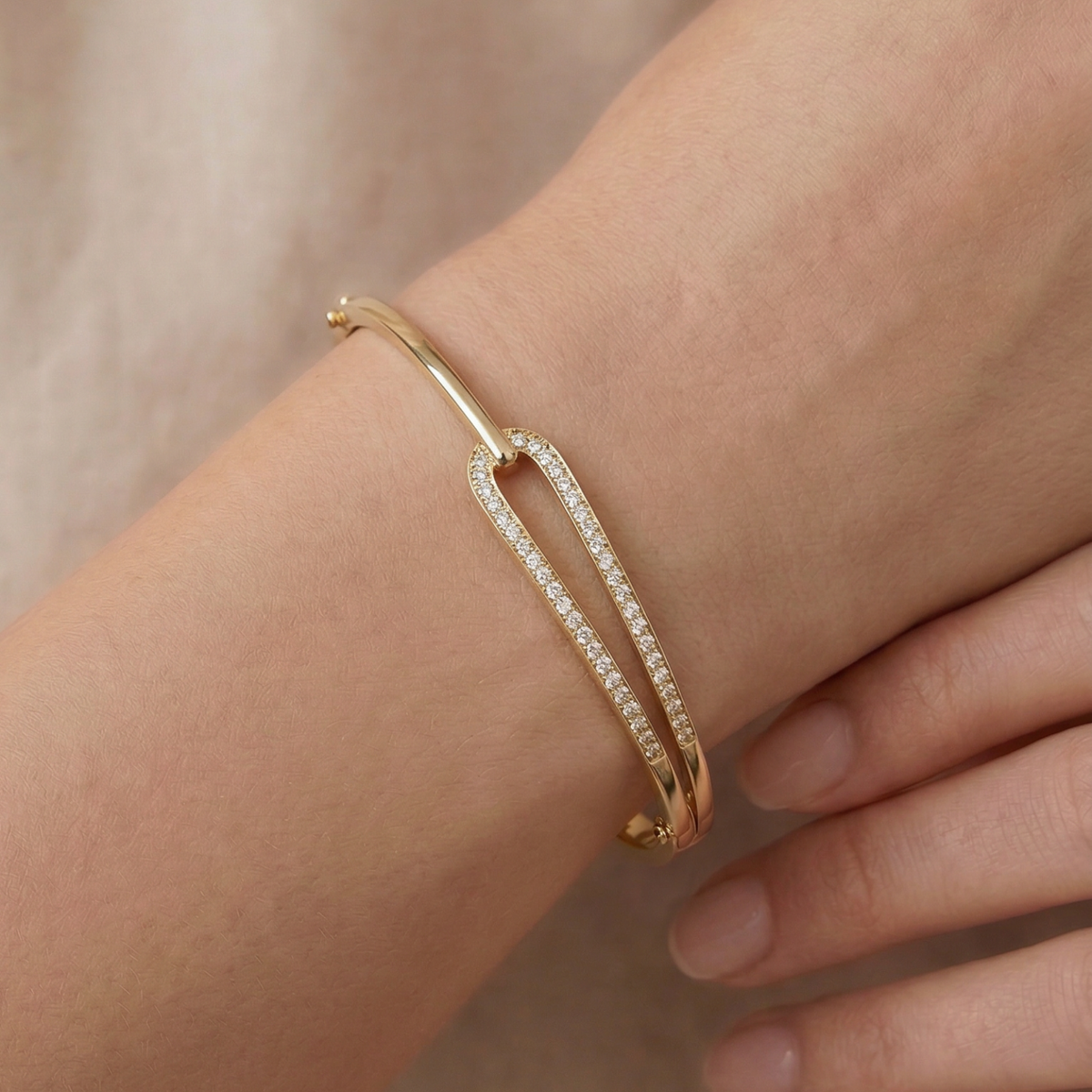9ct Yellow Gold Diamond Set Buckle Design Bangle