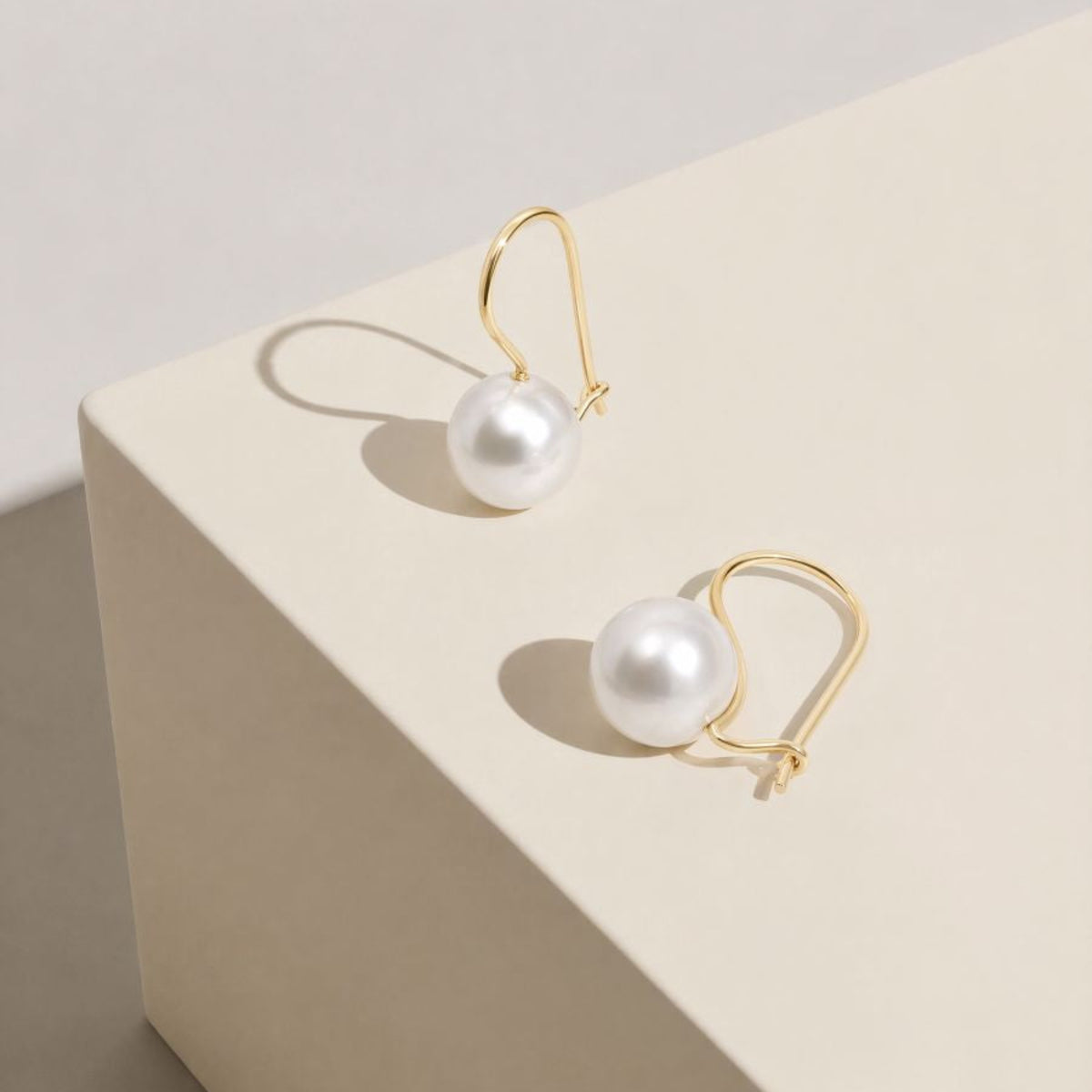 9ct Yellow Gold Freshwater Pearl Euro Earrings