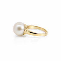 9ct Yellow Gold Freshwater Button Pearl Ring