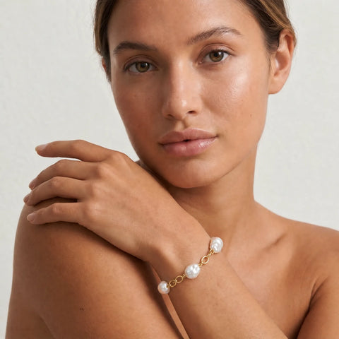 9ct Yellow Gold Belcher Bracelet With Stationed Baroque Pearls - alternate view