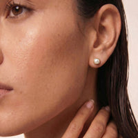 9ct Yellow Gold Pearl Earring With Gold Bezel