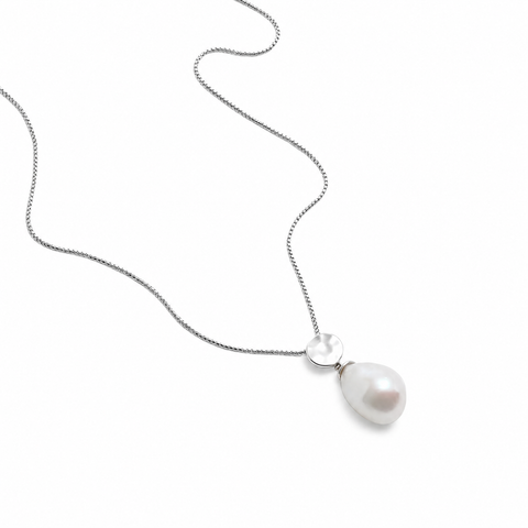 Najo Ocean Drift Pearl Necklace