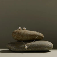 Najo Moonbean Pearl Stud earrings