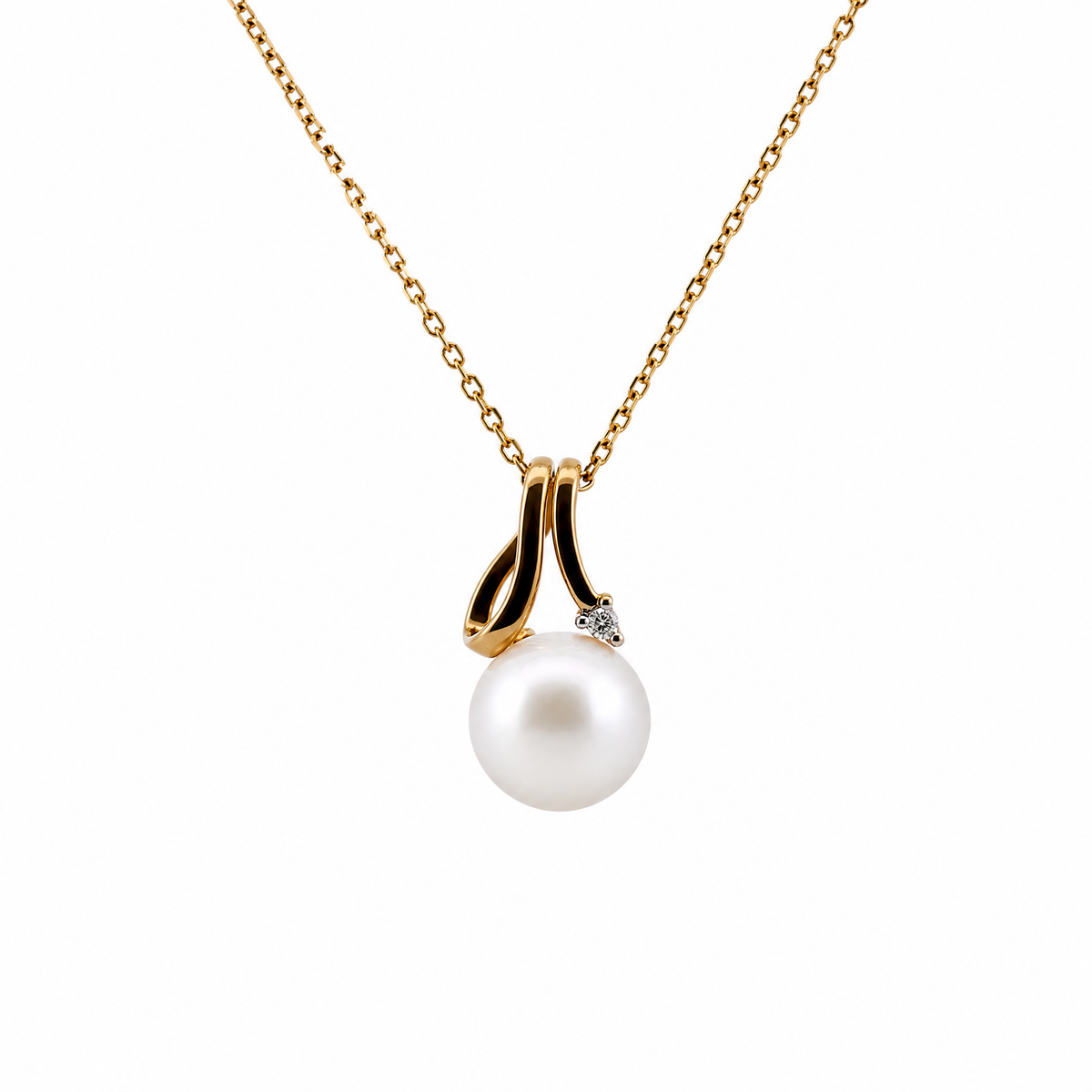 9ct Yellow Gold Freshwater Pearl And Diamond Pendant