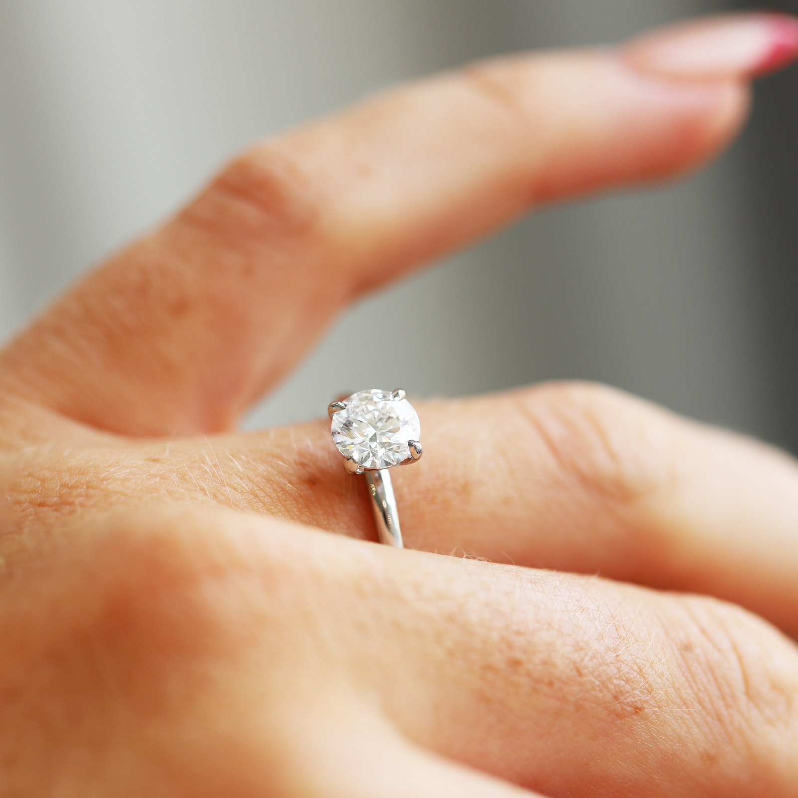 The Emma | 1.02ct Round Lab Grown Diamond Engagement Ring