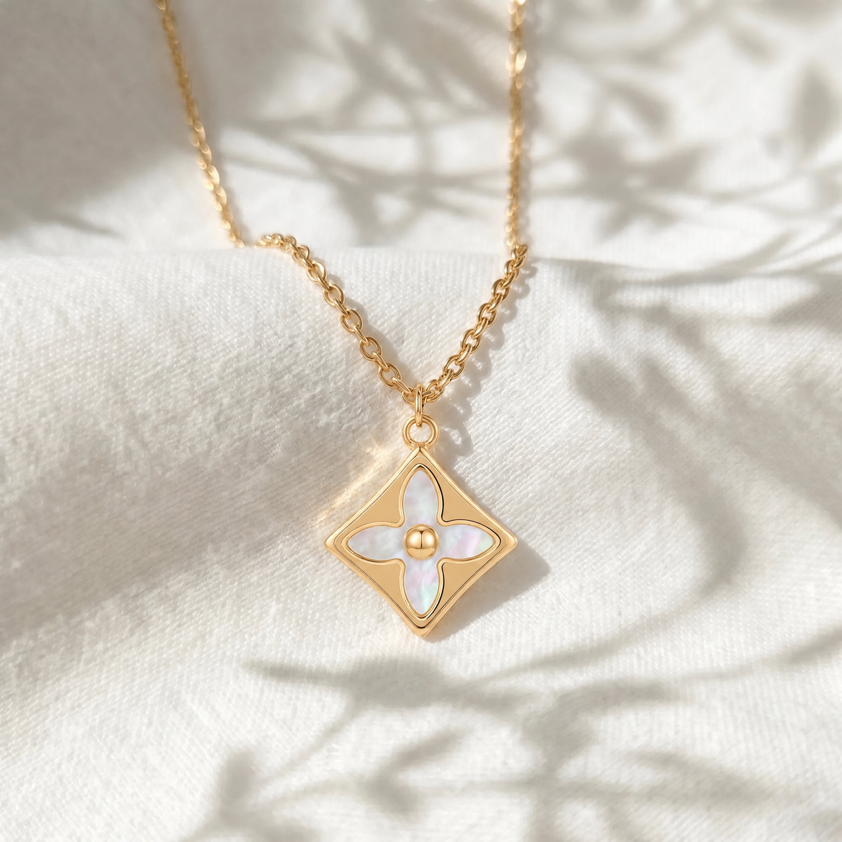 9ct Yellow Gold Mother Of Pearl Flower Necklace