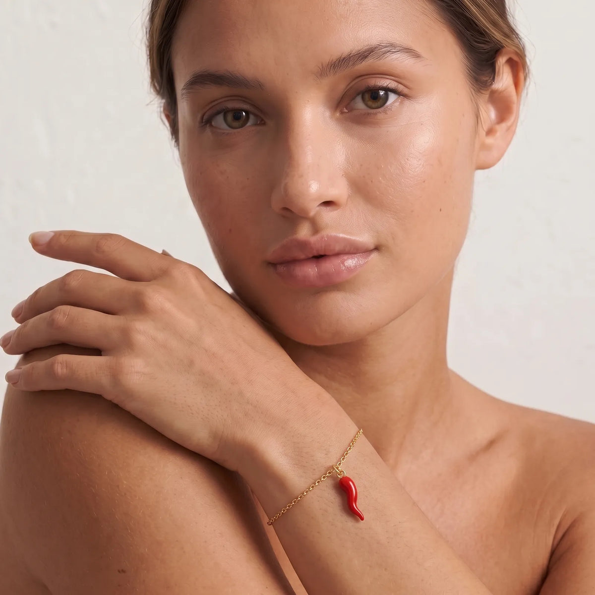 9ct Yellow Gold Bracelet With Red Horn Of Plenty Charm