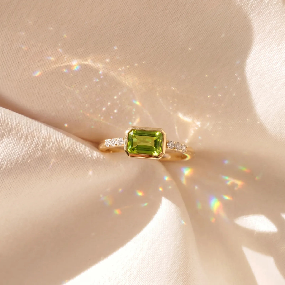 9ct Yellow Gold Peridot & Lab Grown Diamond Dress Ring