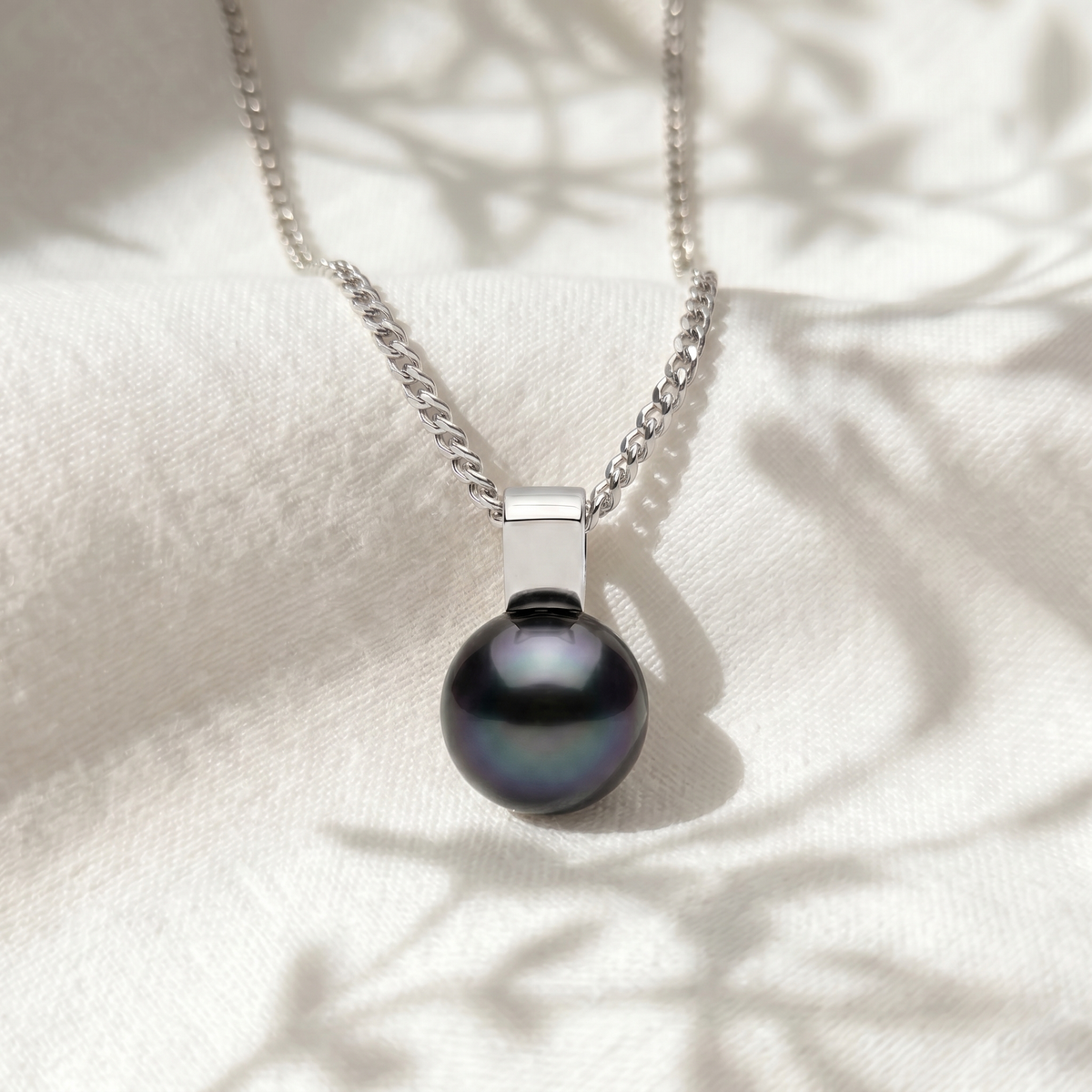 9ct White Gold Black Tahitian Pearl Pendant