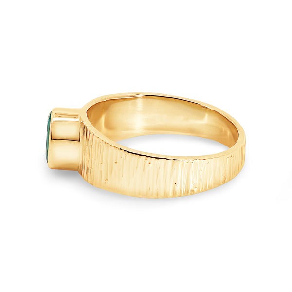 9ct Yellow Gold Oval Emerald Ring With Textured Band - alternate view