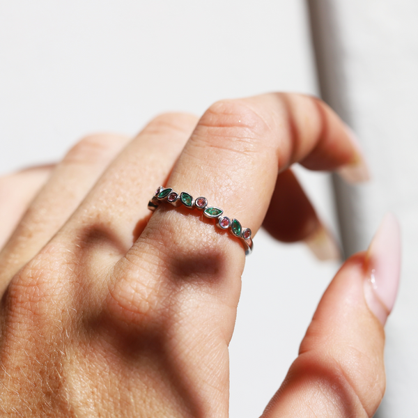 9ct White Gold Emerald & Pink Tourmaline Ring - alternate view
