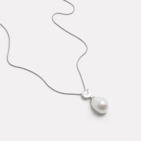 Najo Ocean Drift Pearl Necklace